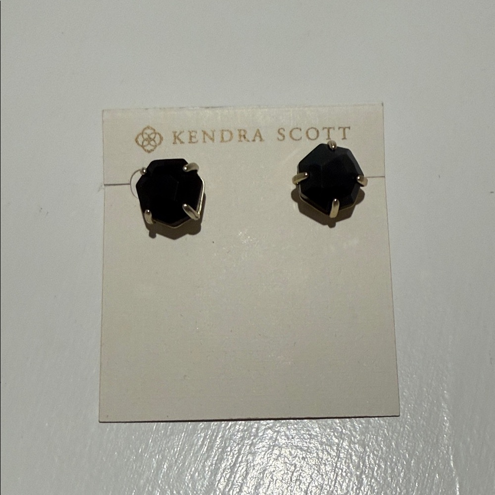 Kendra Scott Gold Prong Black Faceted Studs